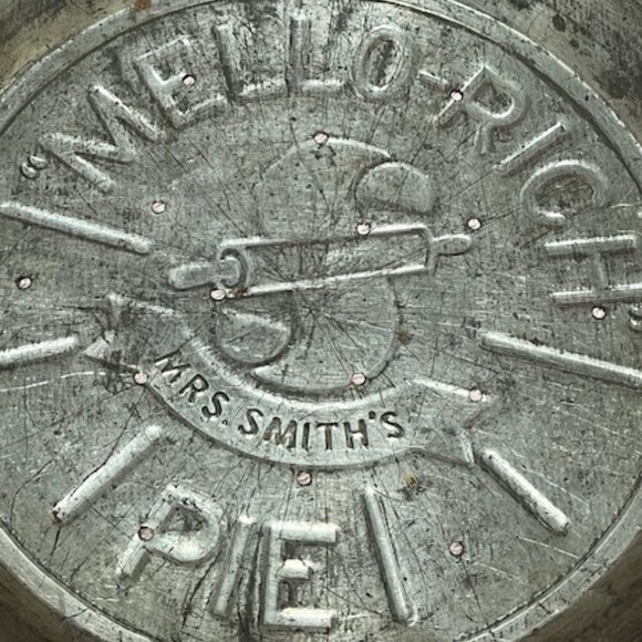 VTG Embossed Mrs Smith's Mello-Rich Pie Plate Pan Tin Rolling Pin 9.5" - Picture 2 of 9